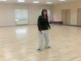 Mini pouce qui dance ==>> sabrinouch