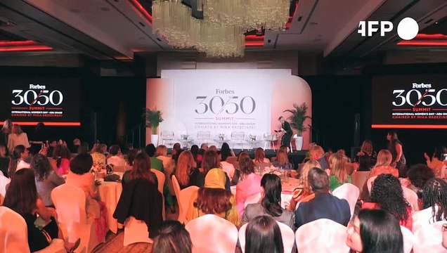 Hillary Clinton and Olena Zelenska mark women's day during UAE summit