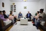 Cumhurbaşkanı Erdoğan, depremzede aileyi ziyaret etti