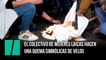 El colectivo de mujeres laicas hacen una quema simbólicas de velos