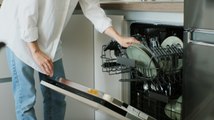 How To Clean A Dishwasher With Vinegar, Baking Soda, Or Bleach