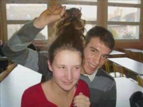 Lycée besoin de vous-jeunes et cons