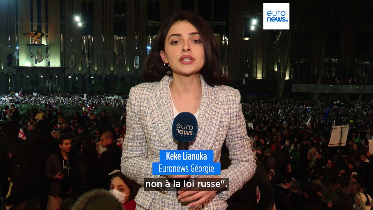 Géorgie : la police a utilisé des canons à eau pour disperser les manifestants près du Parlement