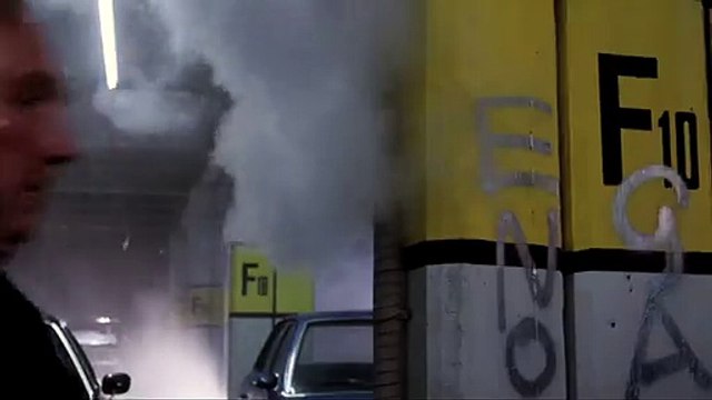 HIGHLANDER Film Extrait - Affrontement dans un parking