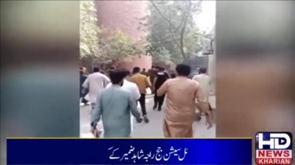 Download Video: جج کے کمرے میں دو سگے بھائیوں کا قتل #hdnewskharian #hdnews