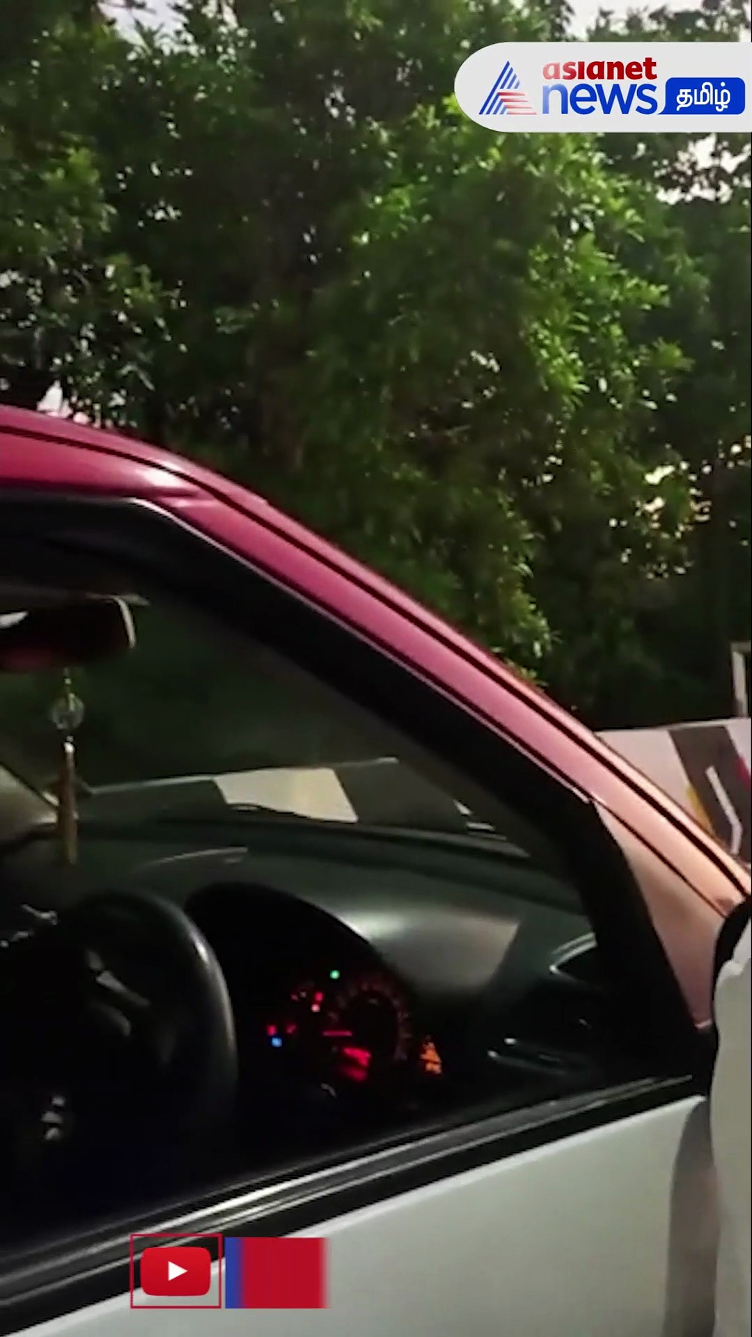 கோவையில் நடு ரோட்டில் கத்தியை காட்டி மிரட்டல் விடுத்த கால் டாக்சி ஓட்டுநரால் பரபரப்பு 