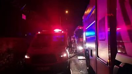 İstanbul'da gece yarısı korkutan yangın! Köşk alevler içinde kaldı
