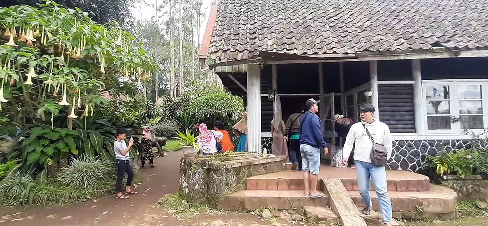 Wisata Ke Rumah Pemuja Setan Part 02