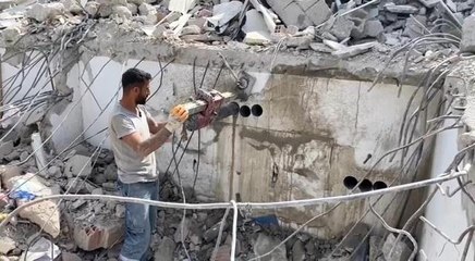 İsias Otel ve çevresindeki binalardan karot ve demir örnekleri alındı