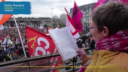 Los franceses protestan en contra de la reforma de las pensiones