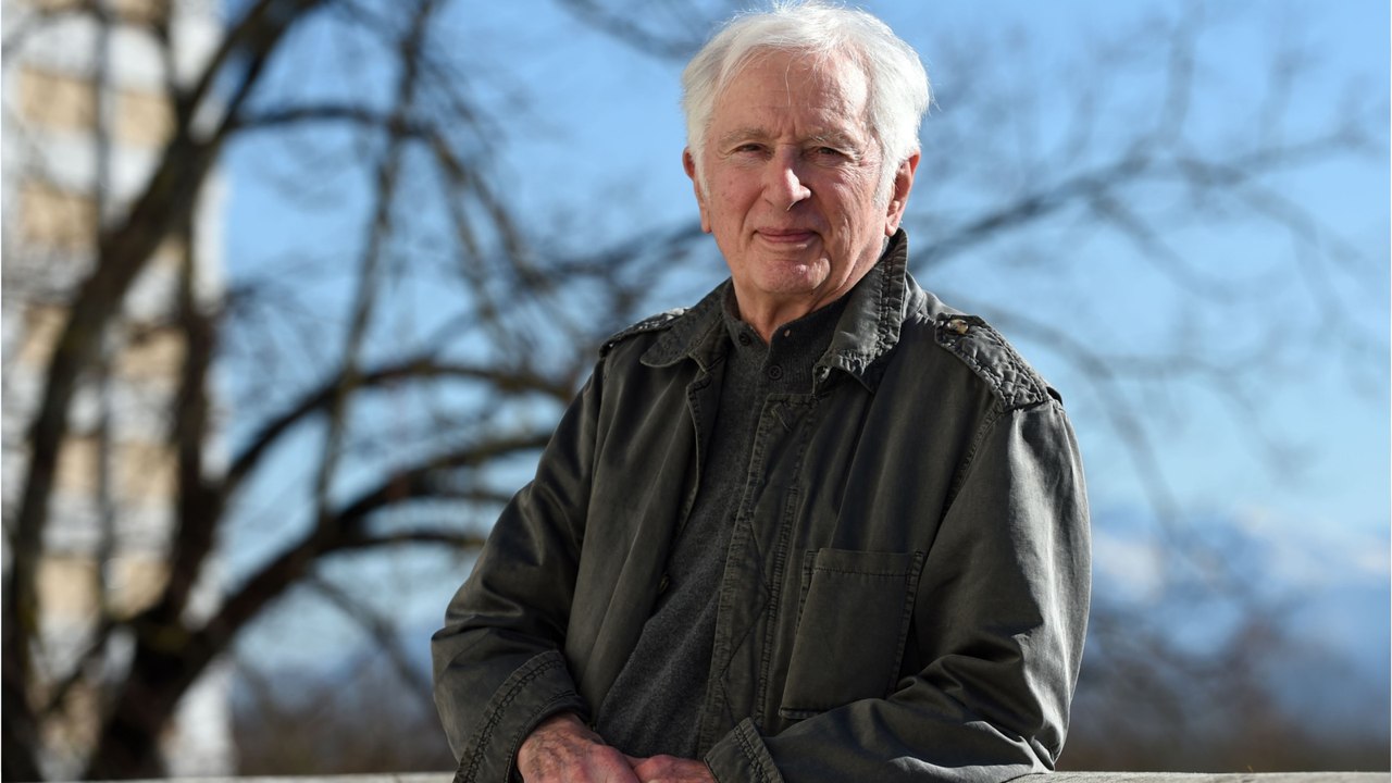 VOICI - Mort de Marcel Amont : la vedette du music-hall et légende de la chanson française avait 93 ans