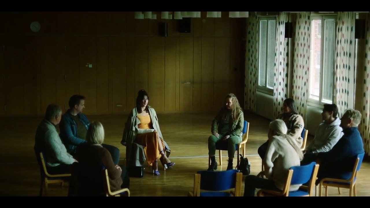 Two Sisters - Se1 - Ep08 - Flykten HD Watch