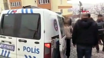 Ceza indirimi almak için hamile kalan ''Altın Kızlar'' çetesi çökertildi