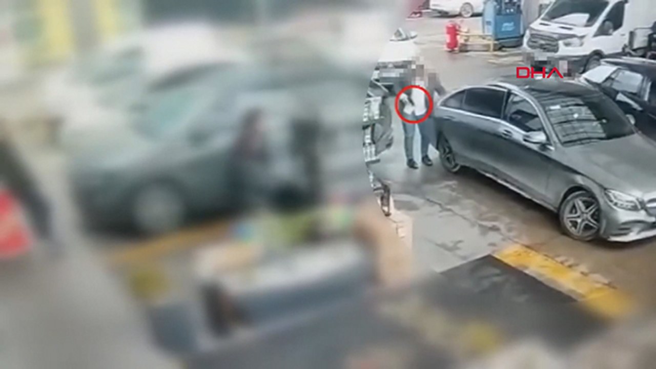 Akaryakıt istasyonunda abisine silahlı saldırı düzenledi
