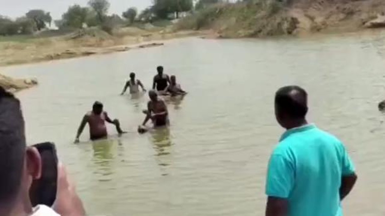 సంగారెడ్డి: చేపల వేటకు వెళ్లి వ్యక్తి మృతి