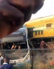 Nijerya'da tren yolcu otobüsüne çarptı