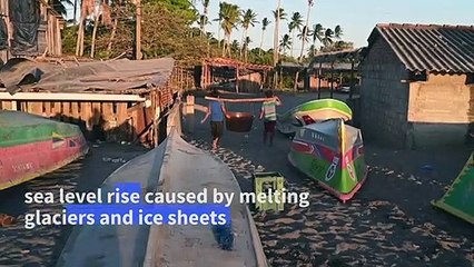 Rising seas eat away fishing villages in Honduras
