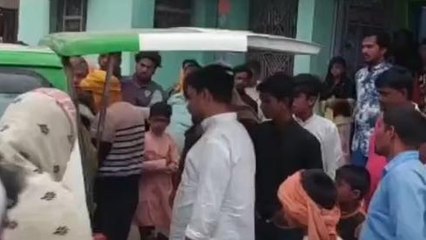 下载视频: प्रतिबंधित मांस बेचने के आरोप में पीट-पीट कर एक युवक की हत्या, तीन लोग गिरफ्तार