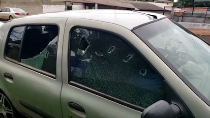 Ex-namorada supostamente destrói carro de homem no Periolo