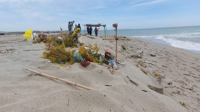 Strage di Cutro, si cercano altre cadaveri