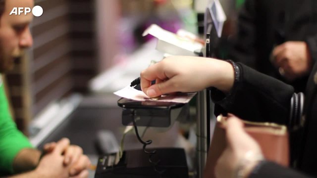 A gennaio boom acquisti discount contro caro prezzi