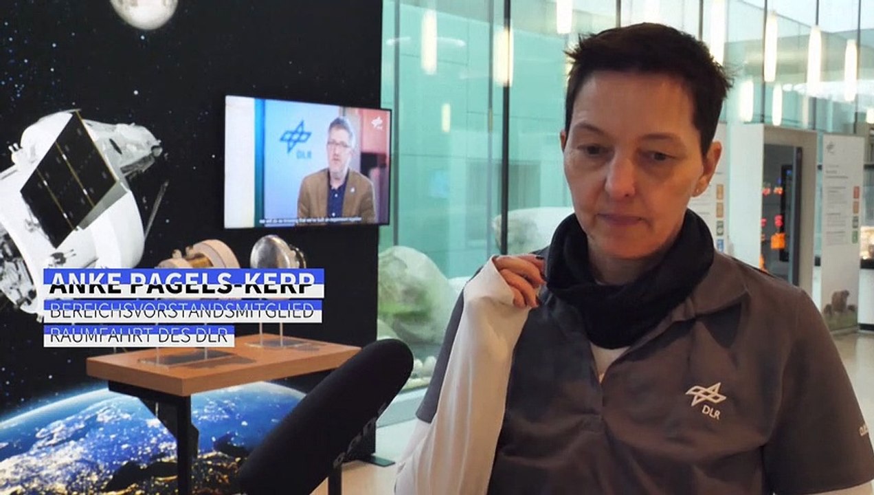 Strahlungsmesspuppen helga und zohar nach mond-mission zurück in köln