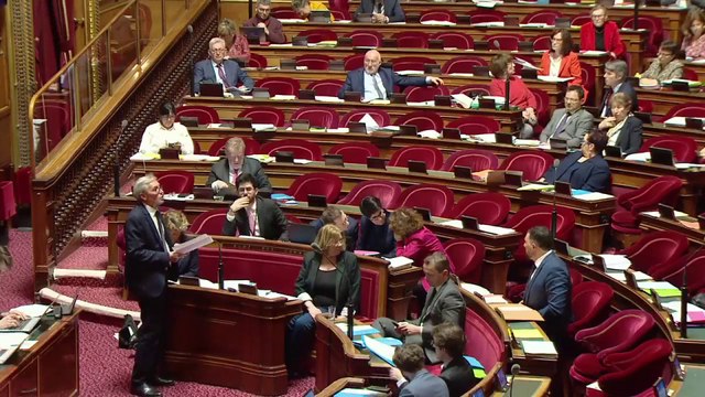 Le Sénat adopte un amendement qui diminue la retraite des parents condamnés pour maltraitance