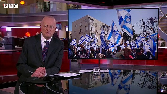 Israeli mass protests against reforms block roads and airport - News
