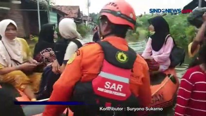 Puluhan Lansia dan Anak-Anak Dievakuasi dari Banjir Pekalongan