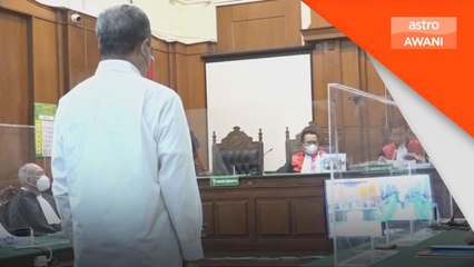 Rempuhan Stadium | Dua pegawai perlawanan dipenjara