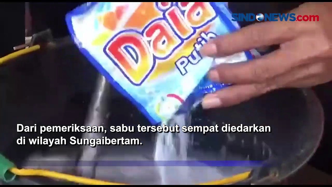 Musnahkan Narkoba, Tukang Ojek Pemilik Sabu di Jambi Aduk Sendiri Barang Bukti Senilai Hampir 1 M