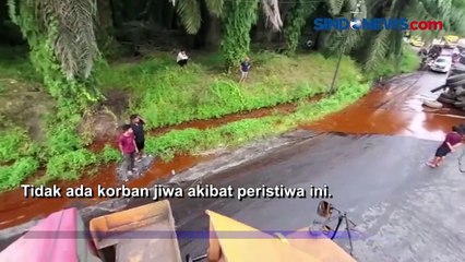 Tak Kuat Menanjak, Truk Pengangkut CPO Seberat 23 Ton Terguling di Labuhanbatu