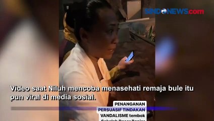 Viral, Bule ABG Coret Tembok SD di Bali, Ditegur Niluh Djelantik