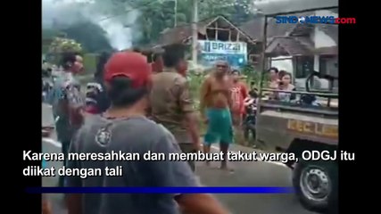 Tertangkap Basah Intip Orang Mandi, ODGJ Diikat ke Tiang Listrik di Jember
