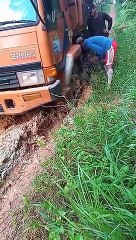 Truck Fuso Kepatak Muatan 10 ton