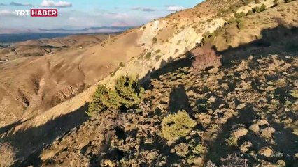 Berit Dağı'ndaki dev yarıklar havadan görüntülendi