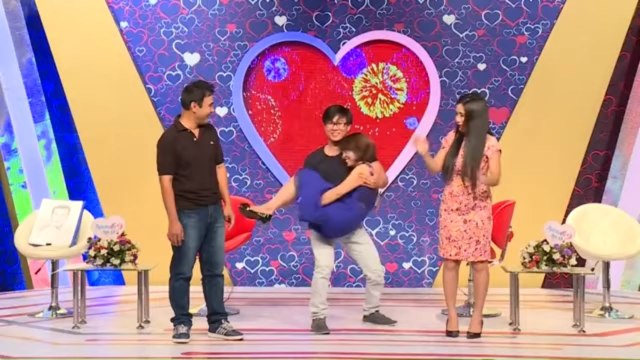 Quyền Linh HẾT HỒN khi chàng Kiến trúc sư CƠ BẮP BẾ BỔNG nàng kỹ sư xinh đẹp