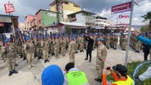 Hatay'da görevlendirilen 2 bin 700 asker, komando marşıyla kentten ayrıldı