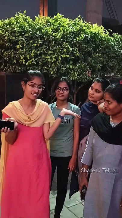 Ladies while shopping ️