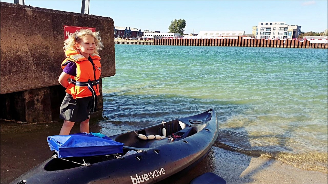 Six-year-old sailor Indie Reid has received an award for her bravery at sea