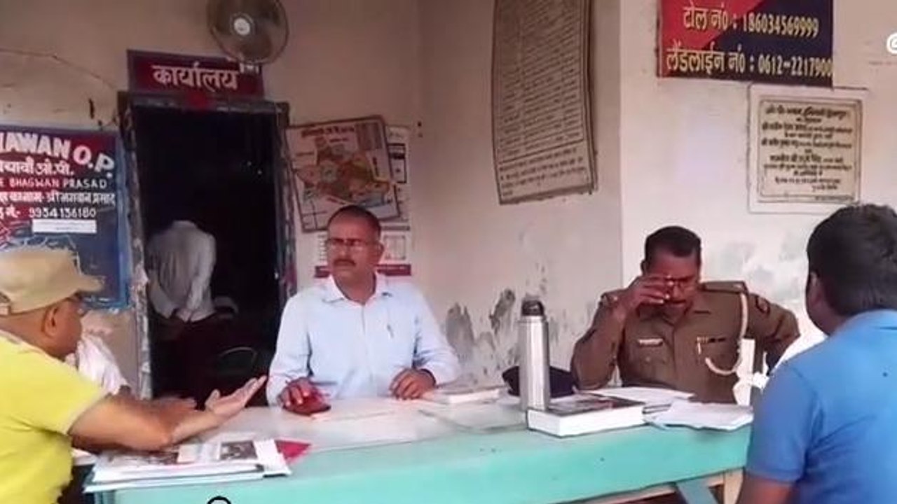 शेखपुरा: अपराधी को पकड़ने गई पुलिस पर ग्रामीणों ने किया हमला, कई पुलिसकर्मी घायल