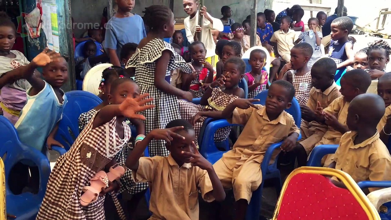 Port-Bouët: "l’association les enfants d’Ivoire" vole au secours d’une école primaire