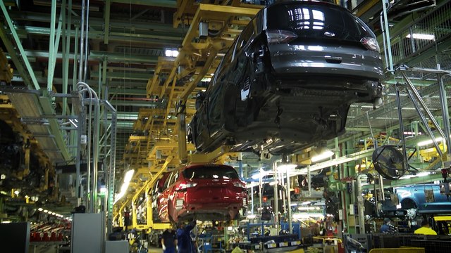 Ford anuncia el despido de 1.100 trabajadores en su planta de Almussafes