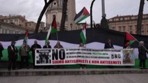 Protesta dei palestinesi contro la visita di Netanyahu a Roma