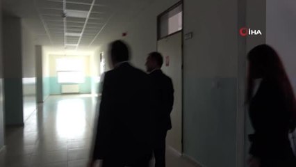 11 yaşındaki depremzede Ayşe'ye sürpriz doğum günü kutlaması