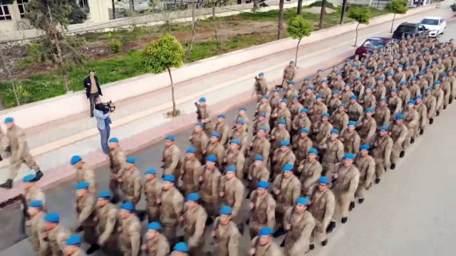 Hatay'da görevini tamamlayan jandarmalar Komando Marşı ile kentten ayrıldı.