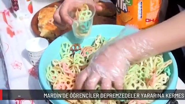 MARDİN'DE ÖĞRENCİLER DEPREMZEDELER YARARINA KERMES DÜZENLEDİ