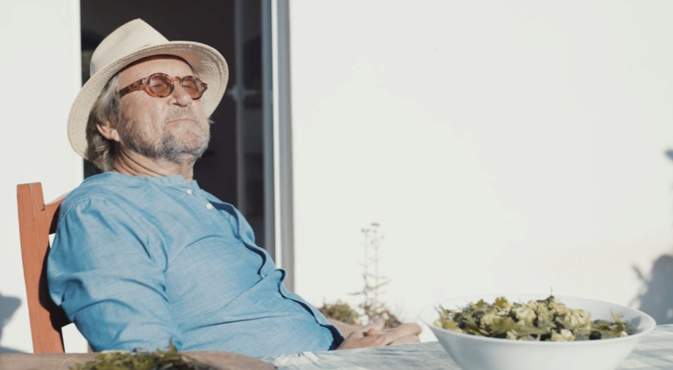 26 Symptoms of Low Vitamin D You Need to Know About