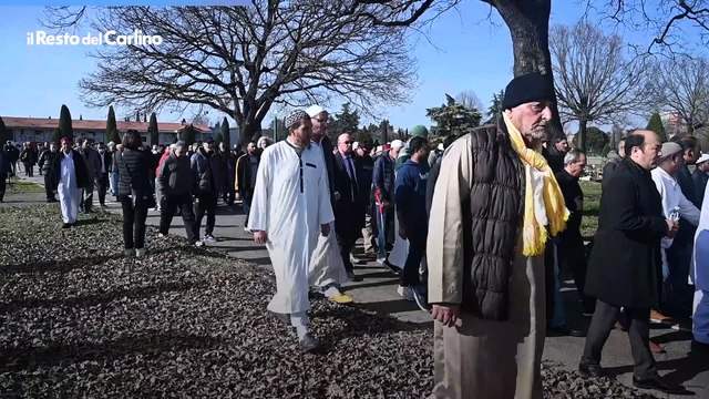 Naufragio di Cutro, il video dei funerali delle sette vittime