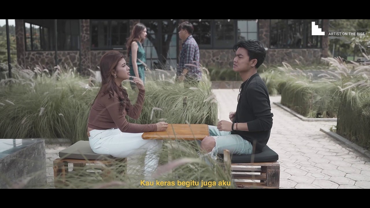 MENGAPA HARUS BERPISAH - NABILA MAHARANI _ JOOX ORIGINAL (OFFICIAL MUSIC VIDEO)(4K_HD)